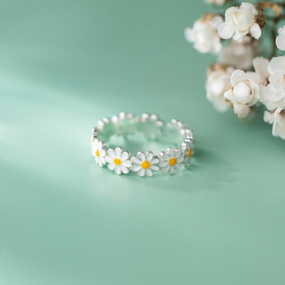 Vintage Daisy Flower Ring