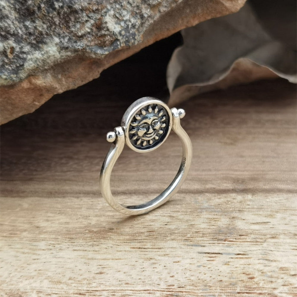 Rotating Sun and Moon Ring