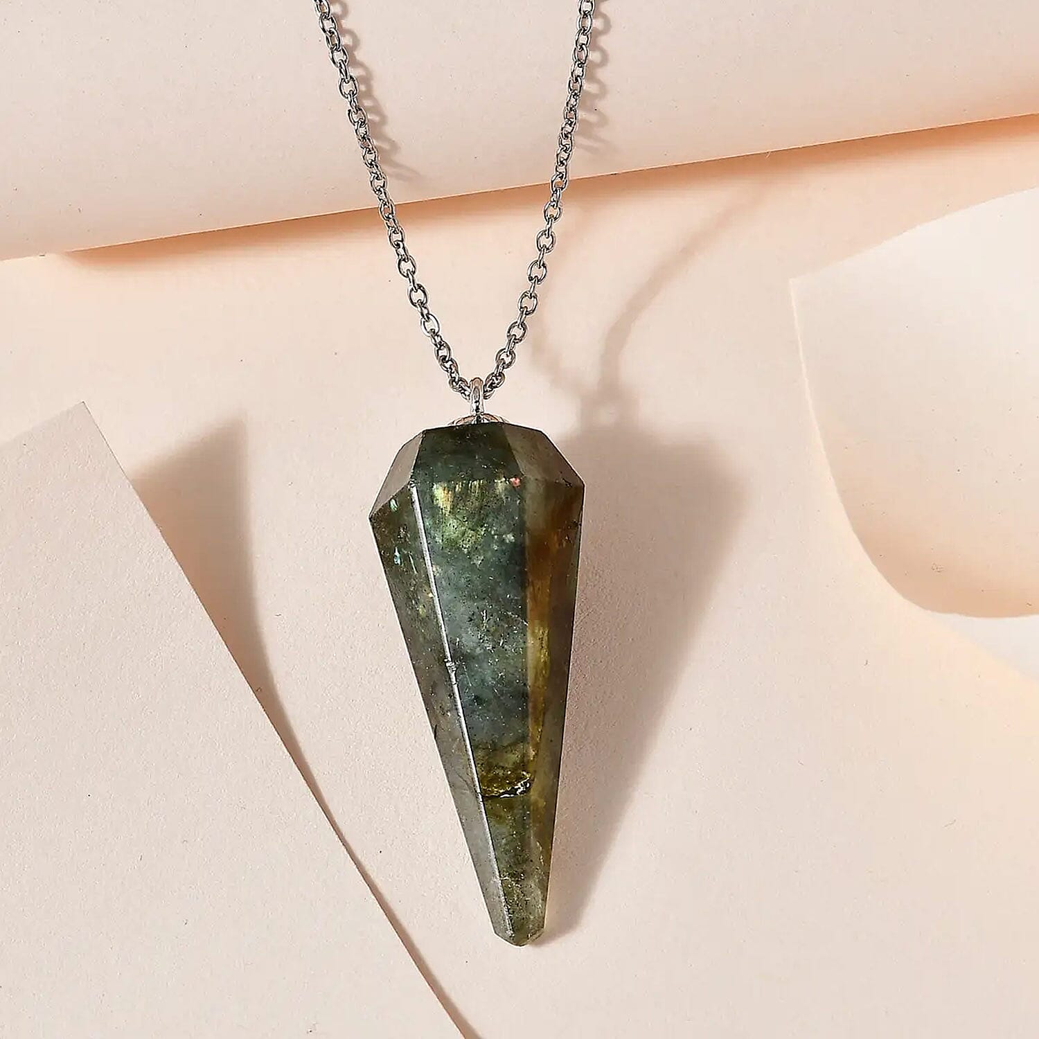 Karis Labradorite Pendulum Pendant — Unveil Mystical Beauty & Energy