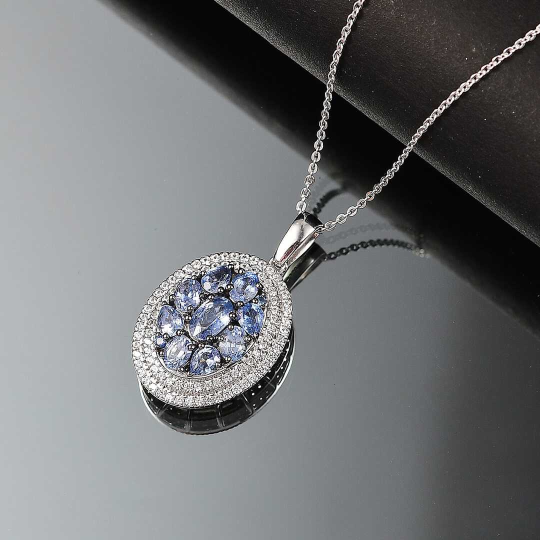 Crown Cluster Pendant Necklace