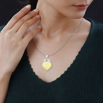 Lovebird Crystal Heart Necklace – A Token of Deep Connection