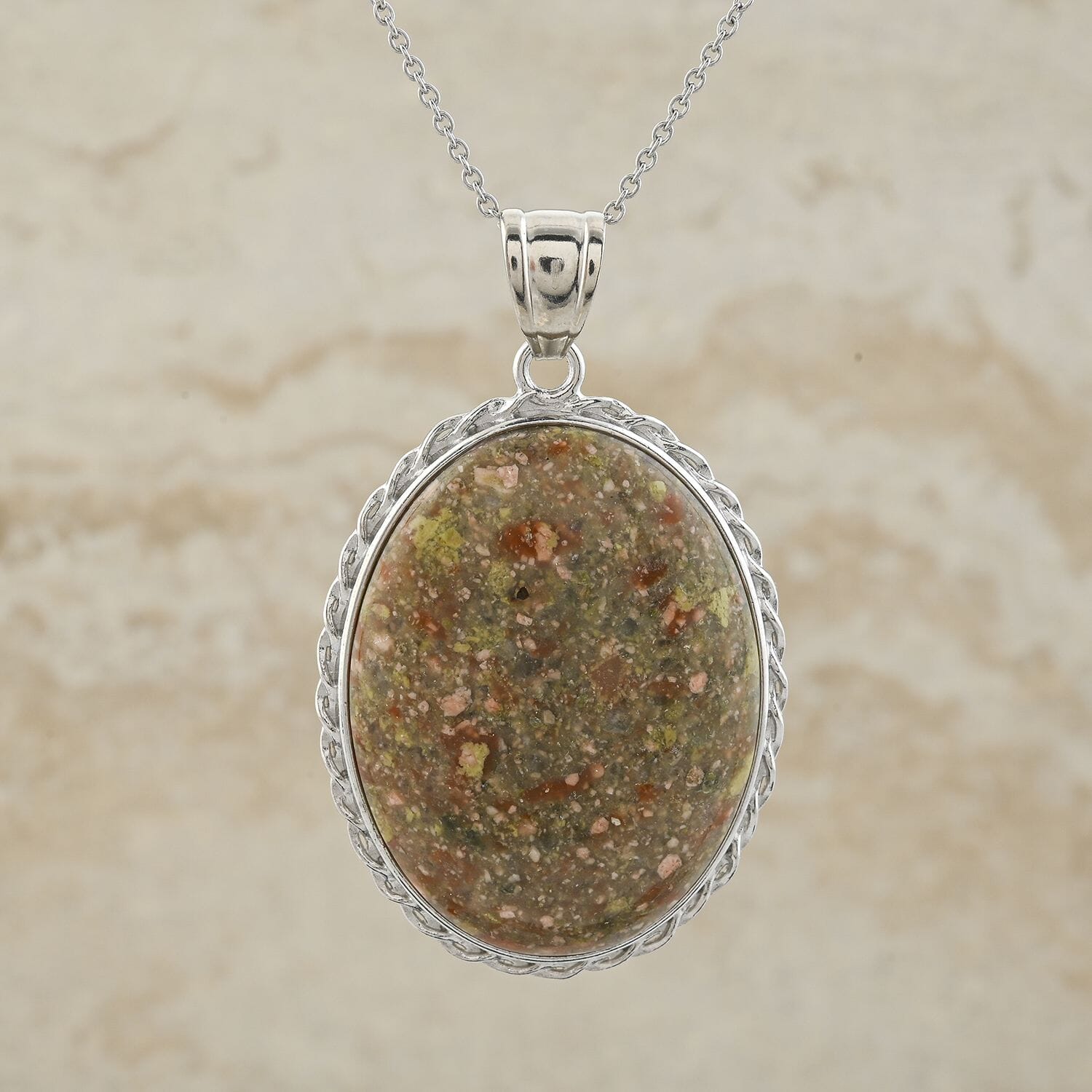 Oval Crystal Necklace – When You Need to Move Forward