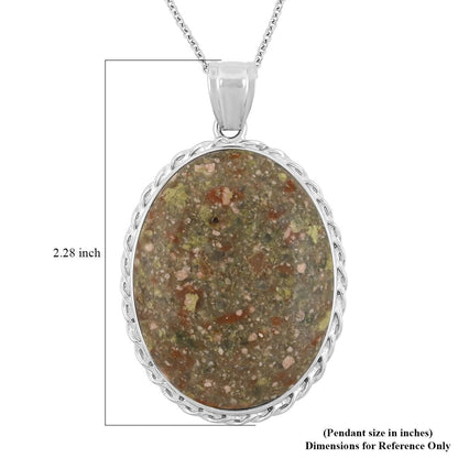 Oval Crystal Necklace – When You Need to Move Forward