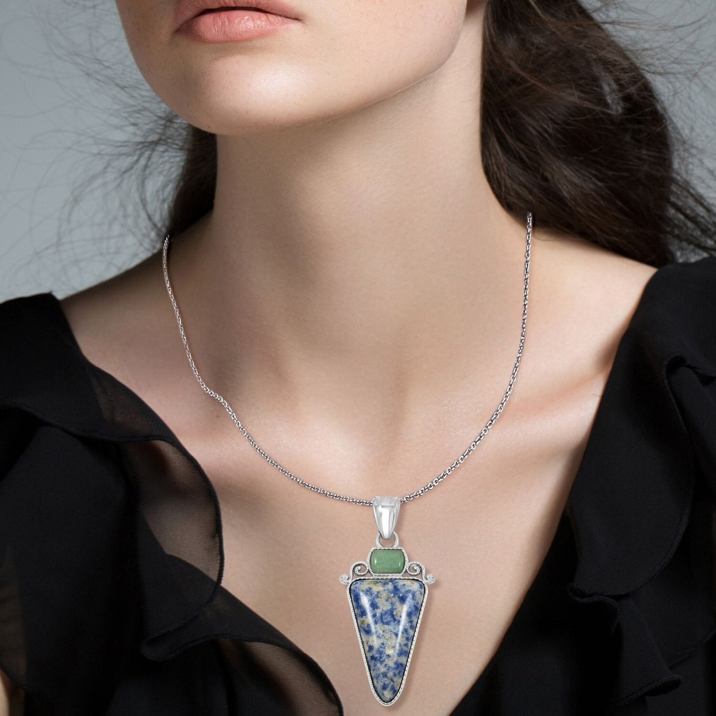 Southwest Arrowhead Crystal Necklace – For Protection & Direction