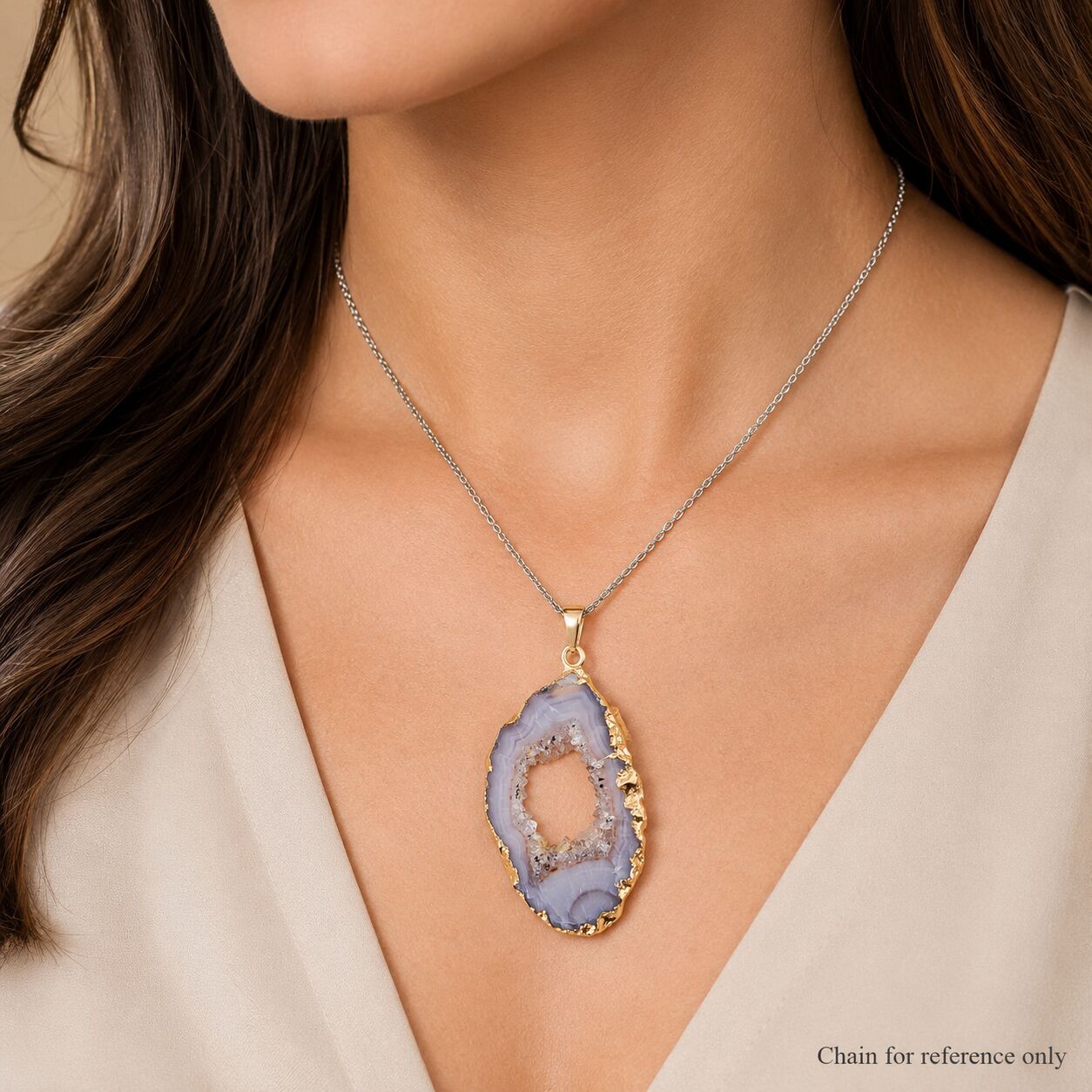 Geode Slice Pendant – Nature's Hidden Sparkle