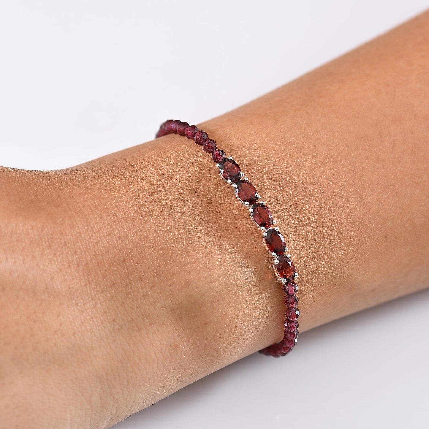 D'Joy Gemstone Beaded Bracelet in Silver