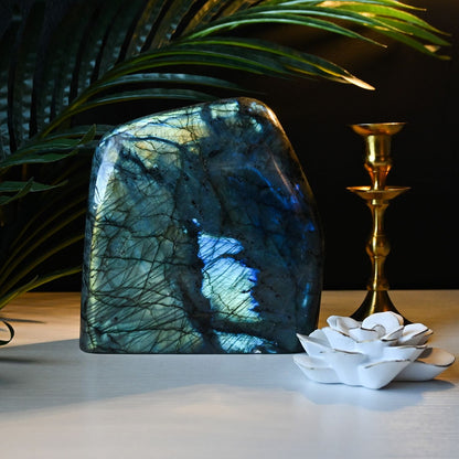 Iridescent Labradorite Free Form – A Magical Display of Clarity and Protection