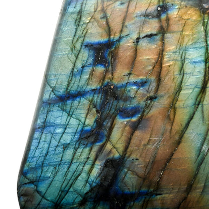 Labradorite Free Form – A Shimmering Gemstone for Your Space