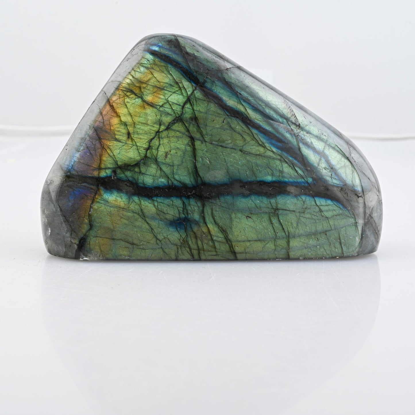 Labradorite Free Form – A Shimmering Gemstone for Your Space