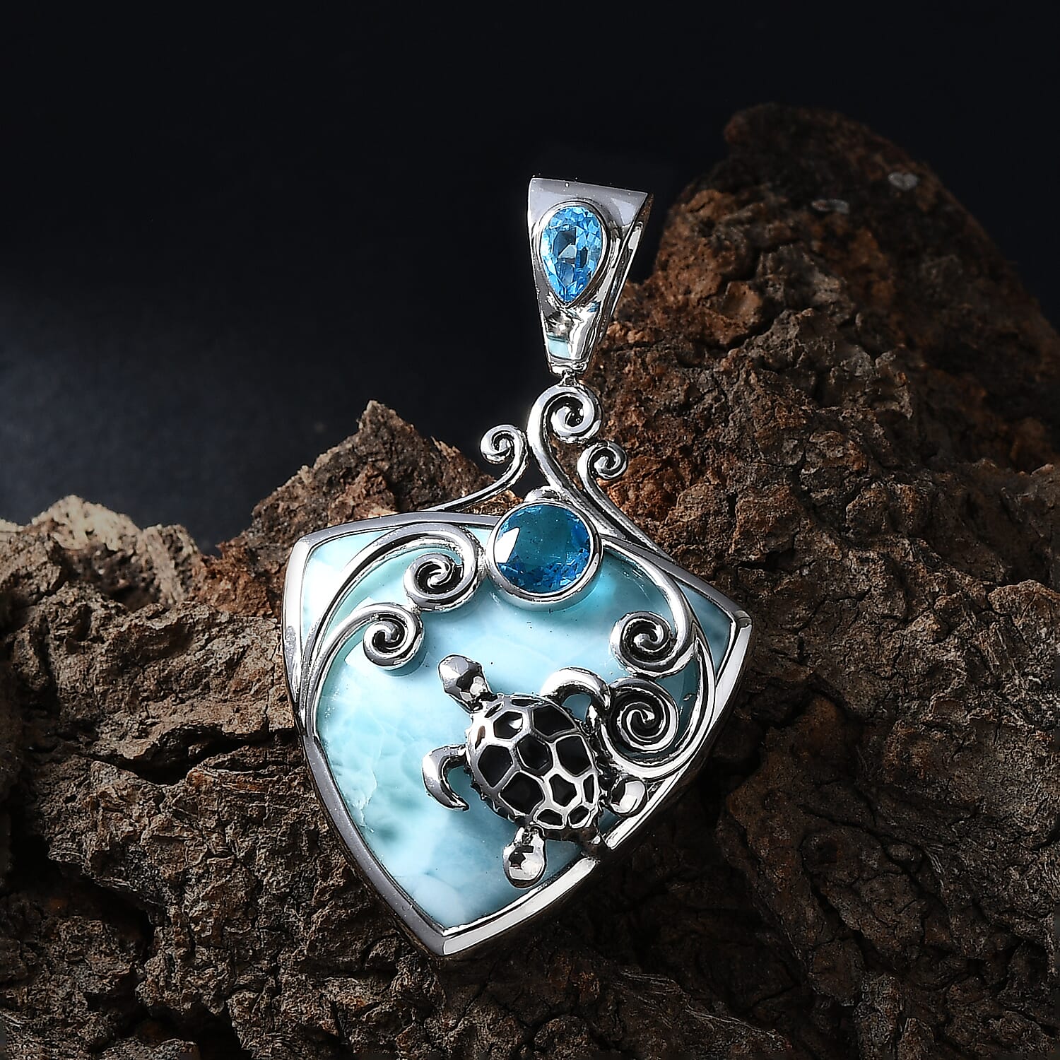 Sajen Silver Larimar Turtle Pendant