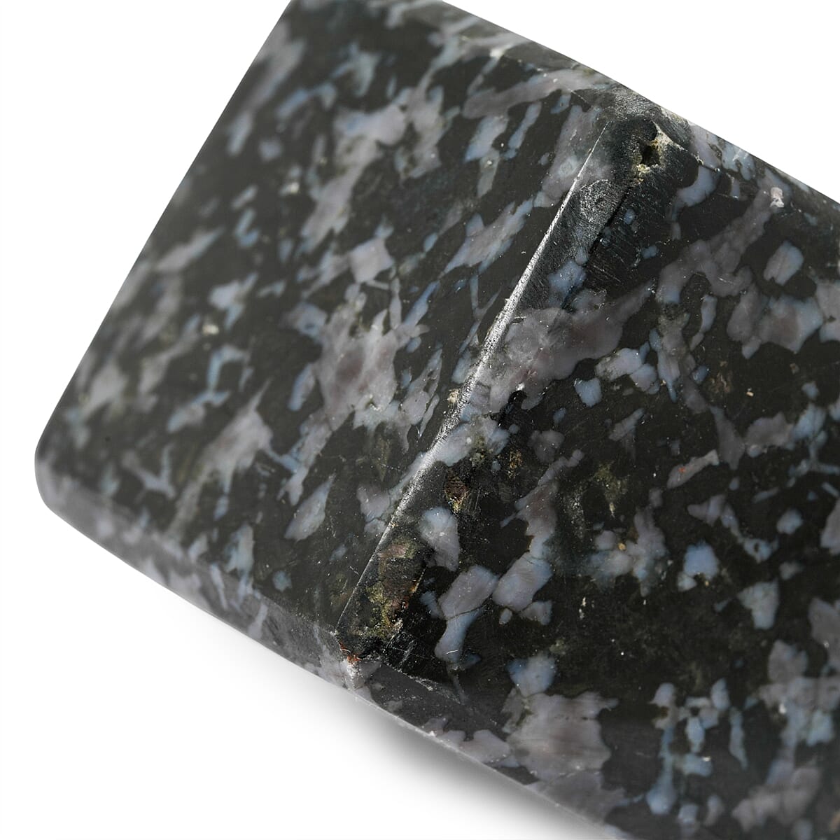 Gabbro Square Shape – Grounding Energy with Bold Presence