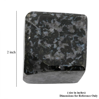 Gabbro Square Shape – Grounding Energy with Bold Presence