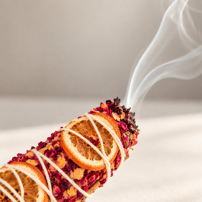 Botanical Smudge Stick – Sage Herb Bundle for Space Cleansing