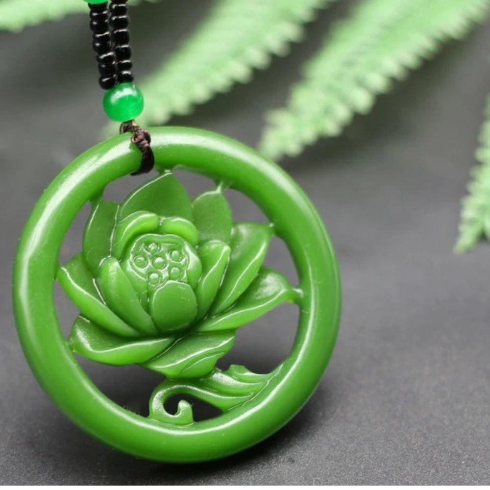 Green Jade Flower Pendant Necklace